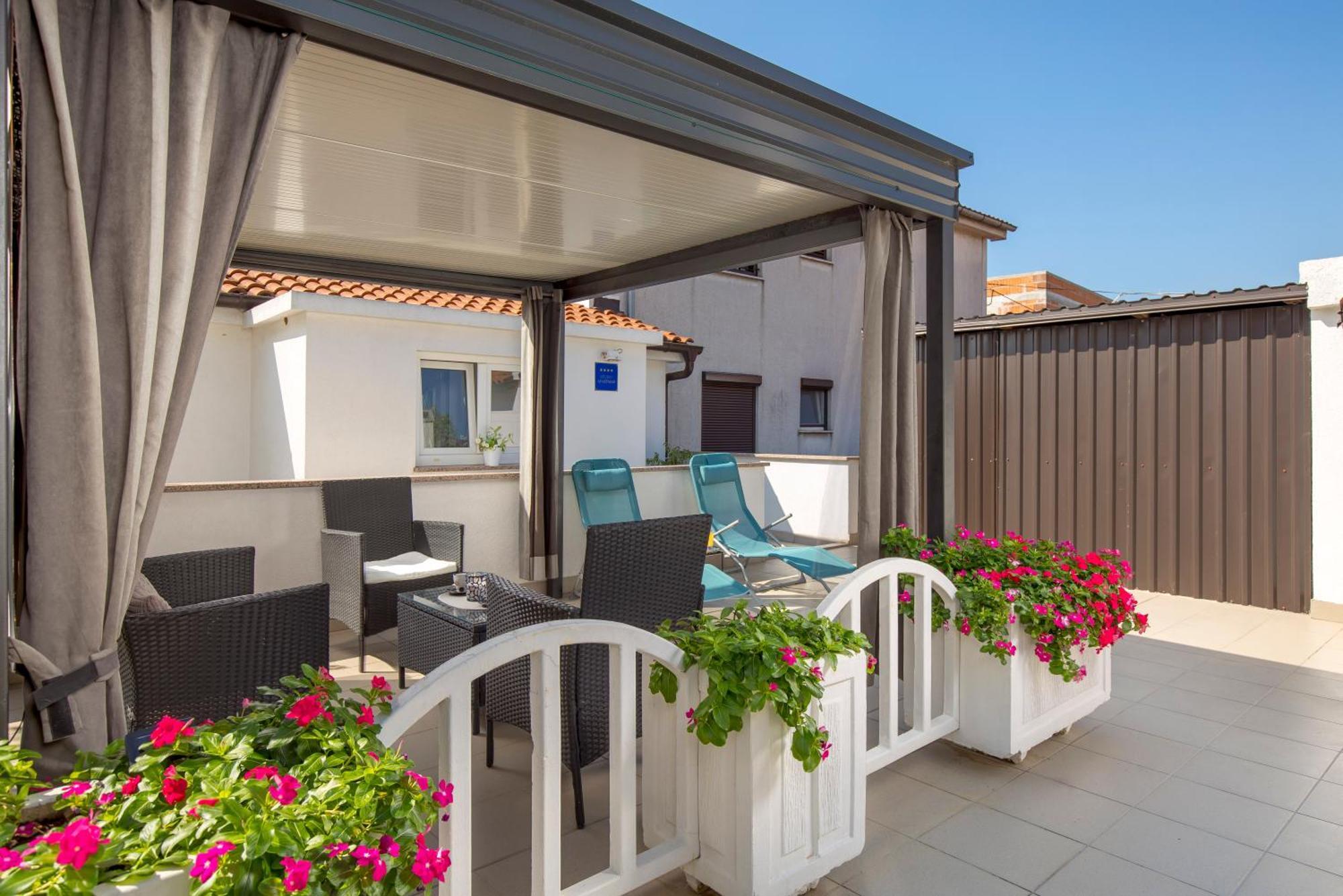 Slavica Apartment *
